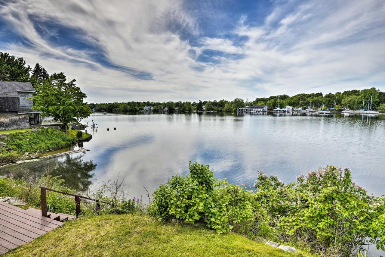 Family Cottage On Chaumont Bay, Walk To Downtown Екстер'єр фото